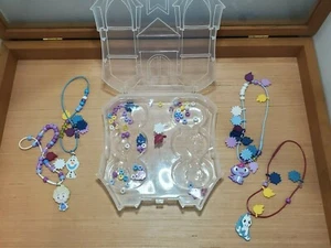 Tara Toy Bead/Jewelry Disney LOT! Assorted beads, charms + case! Do it yourself - Picture 1 of 10