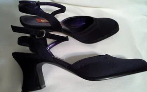 Kenneth Cole womens size 7.5 medium navy blue fabric ankle strap heels - Picture 1 of 4