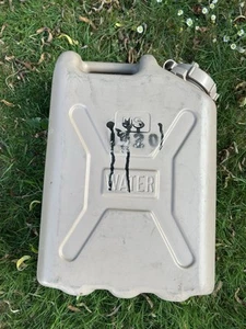 Good Used US Army 20 Litre Tan Plastic Water Jerry Can Container American U.S #2 - Picture 1 of 6
