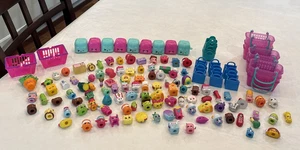 Enorme Lote De Colección Shopkins 105+ Piezas Cestas, Bolsas, Contenedores De Almacenamiento Muchas Temporadas 1 - Imagen 1 de 14