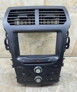Panel de control de calefacción de aire acondicionado frontal de radio Ford Explorer 2011-2015 EB5T-18A802-EC - Imagen 1 de 18