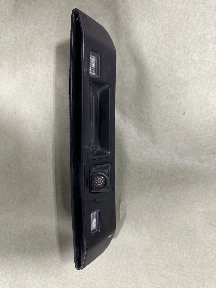 Chevrolet Trailblazer 2021-2023 maletero trasero puerta trasera cámara montada 42740470 OEM Foto 1 de 3