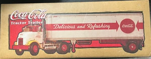 ERTL - Camión remolque tractor Coca Cola 1954 GMC con gran remolque danés #H843 nuevo en caja - Imagen 1 de 5