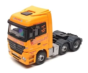Corgi 1/50 Scale CC13802 - Mercedes Benz Actros Megaspace J.Richardson - Yellow - Picture 1 of 5