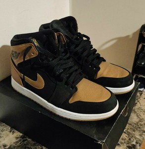 jordan 1s black and gold