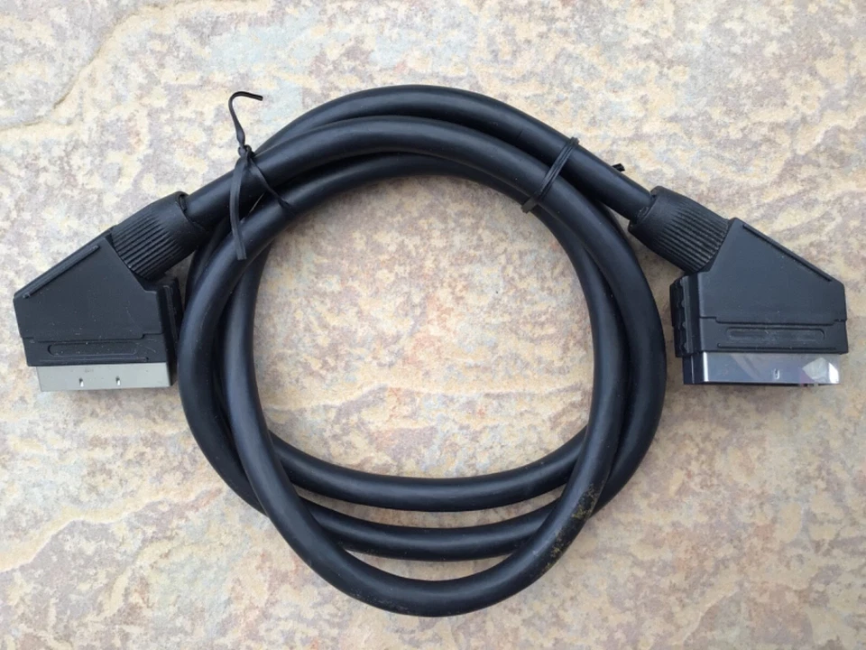 21 pin SCART to SCART fully wired Cable TV SKY DVD Video Lead 1.3m - Image 1 of 1