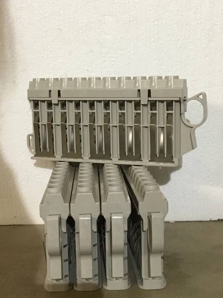 Cartucho adaptador de tubo de 10 ranuras Ortho-Clinical Vitros 350 Foto 1 de 1