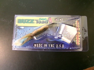 War Eagle Buzz 蟾蜍 Topwater Lure 西瓜红色珍珠 1/2 盎司 — 第 1/4 张图片