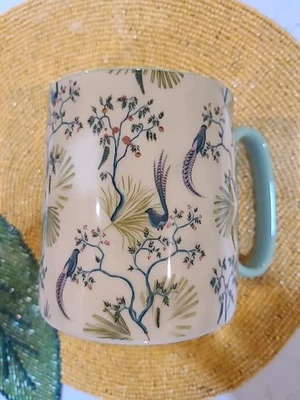 Hermosa taza de café/té de cerámica beige/verde/azul 10 Strawberry Street Foto 1 de 4