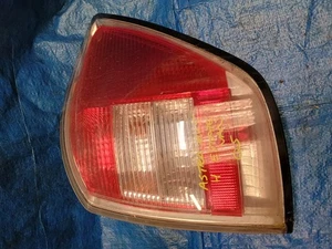 VAUXHALL ASTRA MK5 H KOMBI/VAN FAHRERSEITE OS RÜCKLEUCHTE MIT BIRNENHALTER - Bild 1 von 4