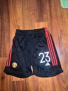 Manchester United 23/24 Shorts #23 - Picture 1 of 1