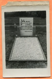 Netherlands Real Photo Postcard of Grave Jelle Jentje Sietsma 1946-1949 - Foto 1 di 3