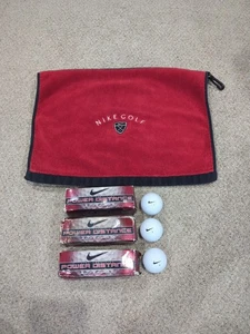 Asciugamano vintage Nike Golf Jacquard 1 lato rosso 1 lato grigio Swoosh 23" con 3 maniche Nike - Foto 1 di 13