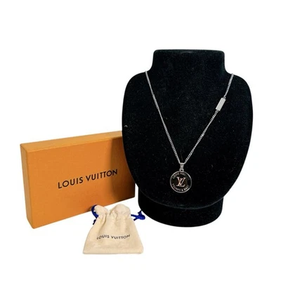 Collana LOUIS VUITTON Collier LV Awards ottone argento da uomo M00911 - Immagine 1 di 4
