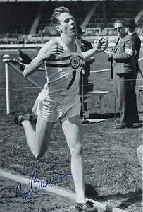 Roger Bannister 4 Minute Mile Race Hand Signed Photo 12x8" AA - Picture 1 of 1