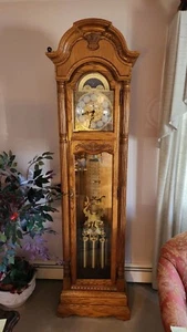 Howard Miller Grandfather Clock Mint condition 610-701 - Picture 1 of 4
