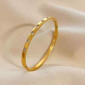 Woman 18K Gold Plated Stainless Steel Square CZ Oval Cuff Bracelet Bangle - Picture 1 of 5
