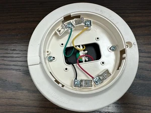 Base de Montaje Detector de Incendios Audible Siemens ADBH-11 ¡ENVÍO GRATUITO!!! - Imagen 1 de 3