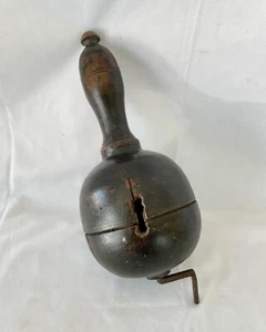 19th Century Primitive Treen Wood Mechanical Yarn or String Winder - Picture 1 of 5