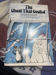 The Ghost That Goofed, Weekly Reader, Paperback Club, Edith W. Boutelle - Picture 1 of 2