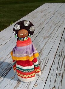 Vintage Seminole Indian souvenir doll 
