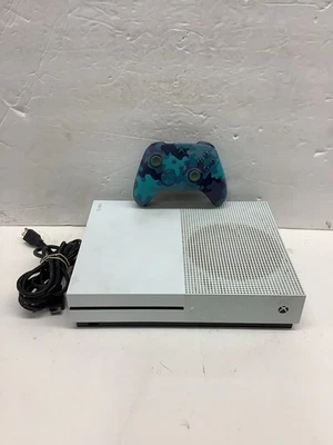 Microsoft Xbox One S 500GB Video Game Console - Model 1681 (121321) - Image 1 of 4