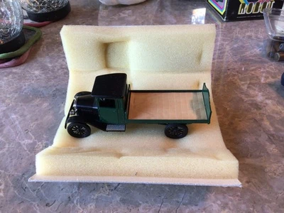 VINTAGE CONRAD VOLVO 1928 FLAT BED TRUCK MADE IN  WEST GERMANY IN NEW CONDITION - Image 1 of 4