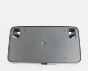 16-18 Chevy Silverado 1500 OEM Front Bumper License Plate Mount Bracket 23354526 - Picture 1 of 11