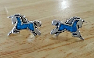 ¡Pendientes de unicornio pequeños de plata esterlina de 8x12 mm con incrustaciones azules! ¡Mágico! - Imagen 1 de 8
