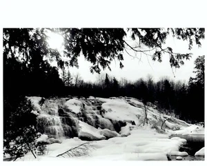 1989 Original Photo Bond Falls Waterfalls on the Trout Creek in Michigan - Picture 1 of 2
