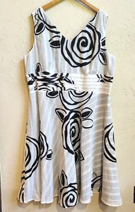 Cato Dress Sz 22W Black White Block Floral Fully Lined Sleeveless Sundress Zip - Picture 1 of 8