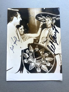 WILLI SCHULZ & H.-D. HÖTTGES WM 1970 DFB signed Presse-Foto 15x20 Autogramme - Picture 1 of 2