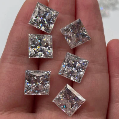 White D Color Princess Cut VVS1 Moissanite Loose Gemstone With GRA Certificate - Image 1 of 4