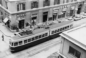 T29Q) FOTOGRAFIA ROMA STEFER TRAM ARTICOLATA SERIE 500 NEGOZI OTTICA ARGENTERIA - Imagen 1 de 2