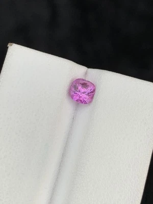 1.03carat natural sapphire Gemstone From Madagascar - Image 1 of 4