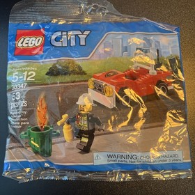LEGO CIty 30347 Fire Car Fire Man Trash Can on Fire Extinguisher