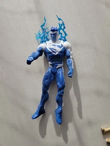 DC Universe Classics Wave Superman (Blue) 6” Loose Figure - Picture 1 of 9