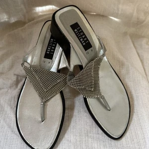 STUART WEITZMAN Sandals 10 M SILVER METALLIC ROMAN CHAINMAIL THONGS MADE SPAIN - Picture 1 of 15