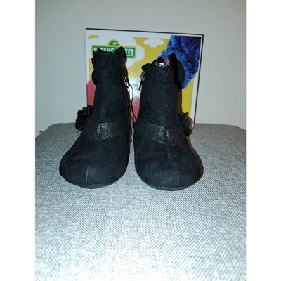 Girls Sesame Street Abby Boot Size 5 Black - Image 1 of 4