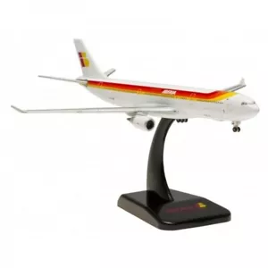 Hogan Wings 5422, Iberia, Airbus A330-300 (EC-LUK), 1:400 - Picture 1 of 8