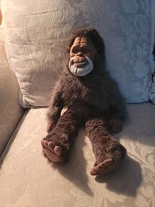 Harry And The Hendersons 18" Peluche Vinilo Muñeca 1990 Galoob Bigfoot Película De Colección - Imagen 1 de 15