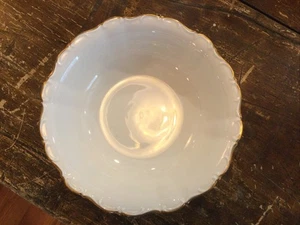 Seltmann Weiden Bavaria State Gold Theresia 8 3/4” Round Serving Bowl Vegetable  - Picture 1 of 3