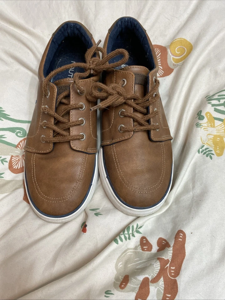 Nautica Berrian Brown Boys Size 4 Medium - Image 1 of 4