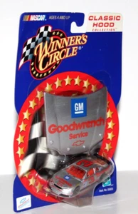 2001 Dale Earnhardt Silver GM Goodwrench Service Classic Hood Series 1:64 car - Picture 1 of 5