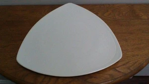 Homer Laughlin Triangle Platter - Picture 1 of 4