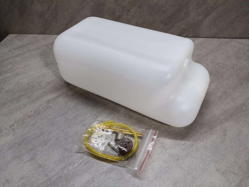3L  3000ml Fuel Tank for Jet Bike Long Range UAV FPV Aircraft Warbird RC Jets - Image 1 of 4
