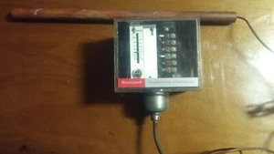 HONEYWELL TEMPERATURE CONTROL T915C 1449 - Picture 1 of 6