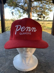 Cappello Vintage Penn Quakers Sports Specialties Lana Scritta Snap Back NCAA Rosso RARO - Foto 1 di 11