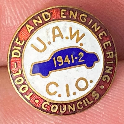 Herramienta UAW-CIO Troquel e ingeniería Esmaltada Solapa Pin Tornillo 1941-42 13 mm Sin Tuerca #2 Foto 1 de 2