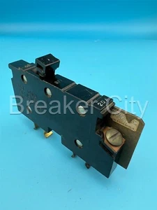 Square D XO120 Circuit Breaker 20 Amp 1 Pole Type XO 120 Volt Thin *WEAR READ - Picture 1 of 9